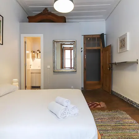 Downtown Vintage By Homing *