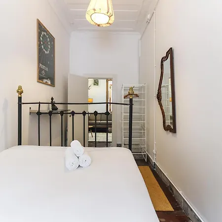 Downtown Vintage By Homing Guest house
