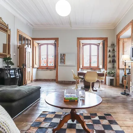 Downtown Vintage By Homing *