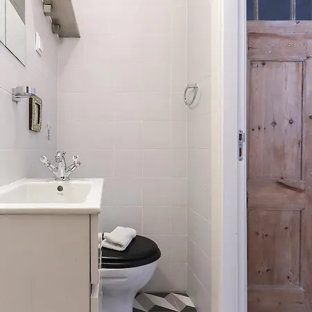 Downtown Vintage By Homing Guest house